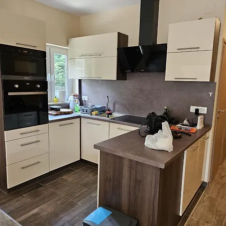 Bela Apartman