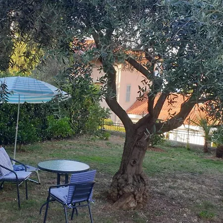 Apartment Bela Lovran