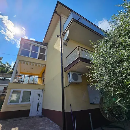 Bela Apartment Lovran